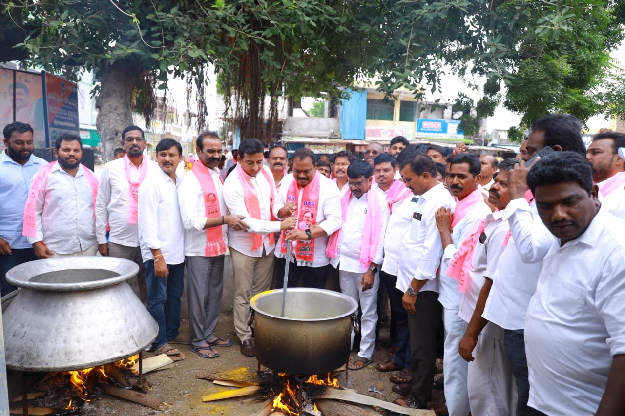 బోయిన్పల్లి లో వెయ్యి  రోజుల కాంగ్రెస్  అసమర్ధ పాలనపై బిఆర్ఎస్ నిరసన
