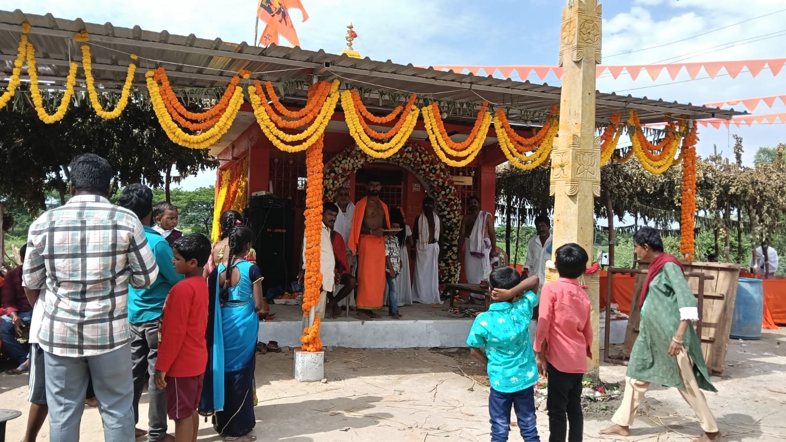 ఘనంగా శ్రీ ఆంజనేయ స్వామి విగ్రహ ప్రాణ ప్రతిష్ట మహోత్సవం 