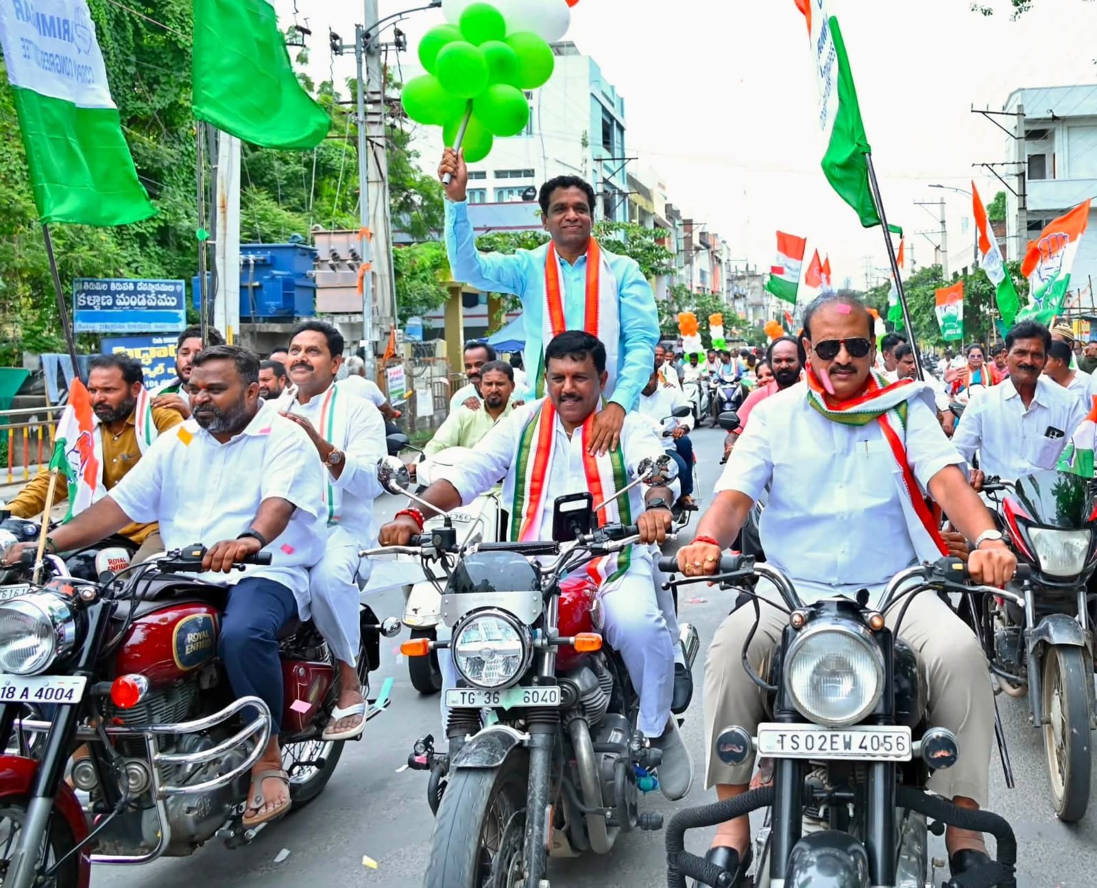 కాంగ్రెస్ ప్రజా ప్రభుత్వ 1000 రోజుల పాలన సందర్భంగా ఘనంగా విజయోత్సవ బైక్ ర్యాలీ