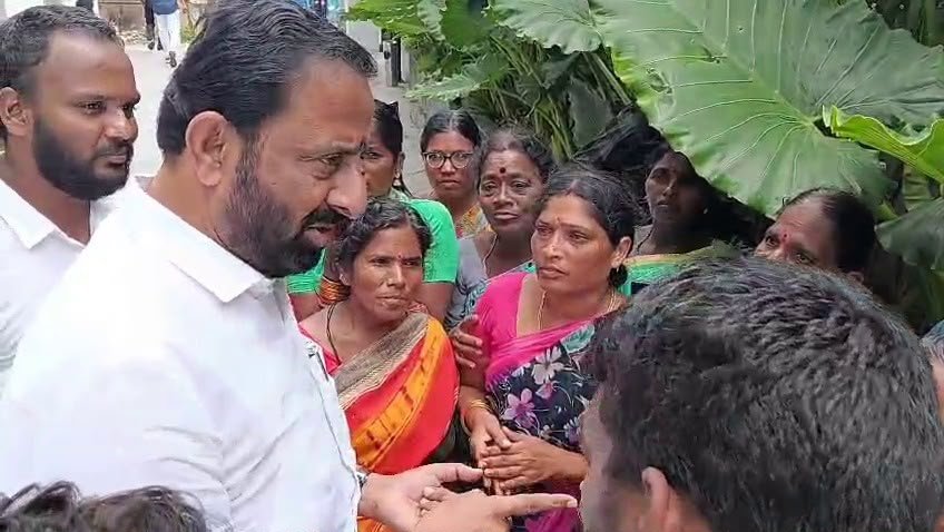 నారాయణపూర్ ముంపు గ్రామ బాధితులకు అండగా బీఆర్ఎస్ సీనియర్ నేత కొత్త జయపాల్ రెడ్డి