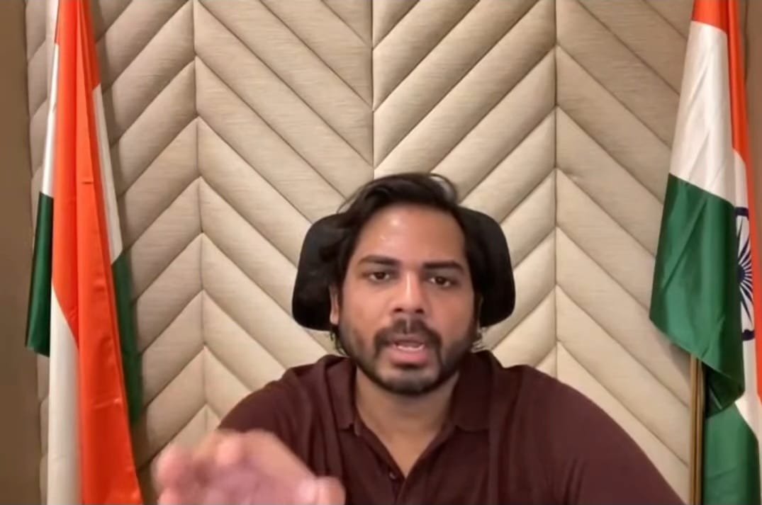 కేటీఆర్ గారూ.. సినిమా డైలాగులు కాదు, తెలంగాణ యువతకు ఉద్యోగాలు కావాలి  బీఆర్ఎస్ పదేళ్ల పాలనపై పెద్దపల్లి ఎంపీ గడ్డం వంశీకృష్ణ ప్రశ్నలు