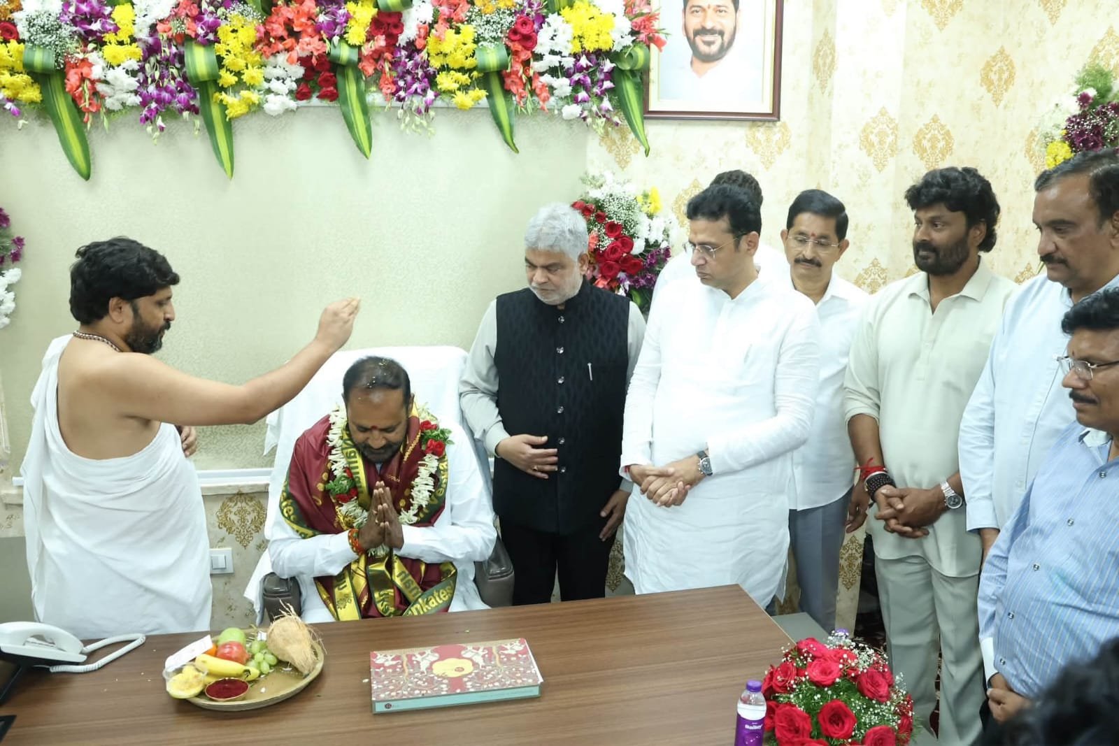 అసెంబ్లీ ప్రాంగణంలో ప్రభుత్వ విప్ కార్యాలయం ప్రారంభం  విజయరమణ రావుకు ప్రముఖుల శుభాకాంక్షలు