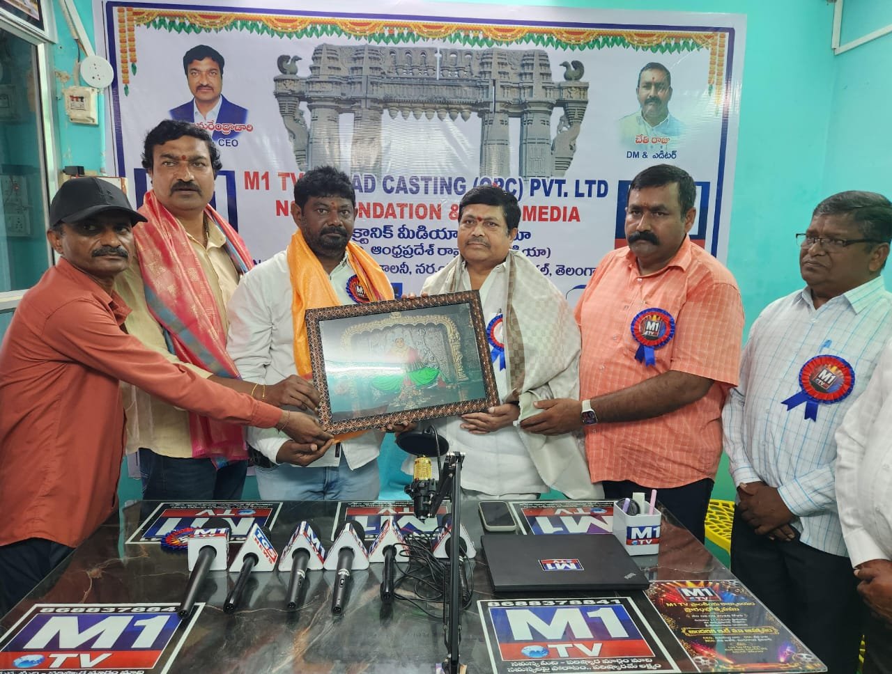 ప్రజల పక్షాన నిలవడమే నిజమైన జర్నలిజం