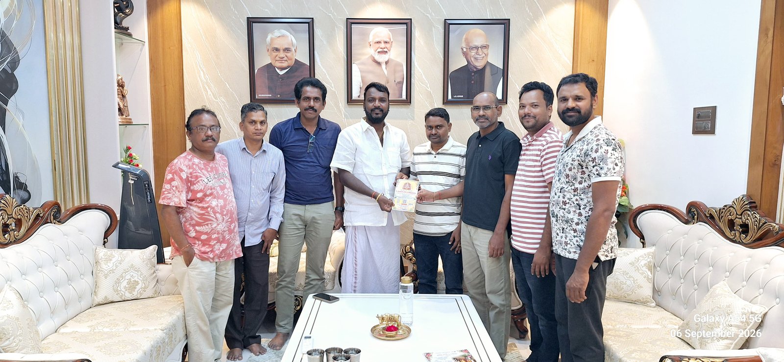 ఎమ్మెల్యే డాక్టర్ సంజయ్ కుమార్ చేతుల మీదుగా ఉత్తమ ఉపాధ్యాయ అవార్డు స్వీకరించిన అబ్దుల్ జమీల్