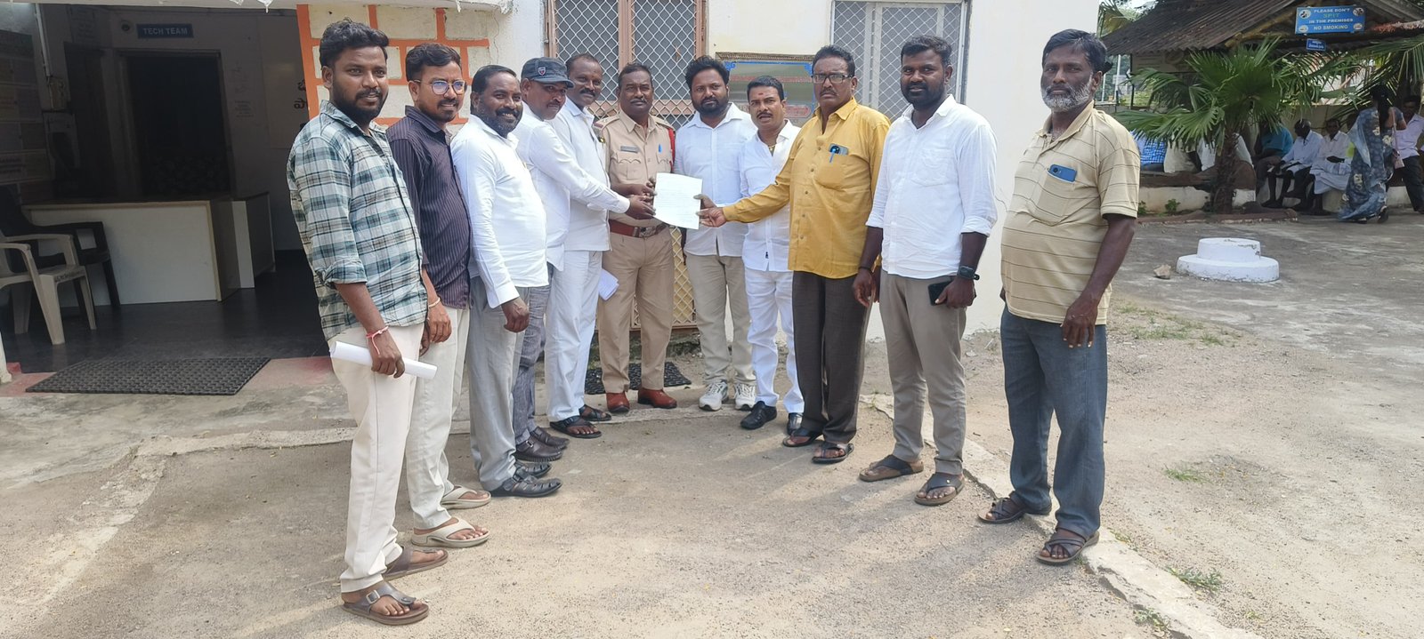 ఎర్రవెల్లి ఘటనపై కాంగ్రెస్ ఎస్సీ సెల్ ఆగ్రహం.. బోయినిపల్లి పోలీస్‌స్టేషన్‌లో ఫిర్యాదు