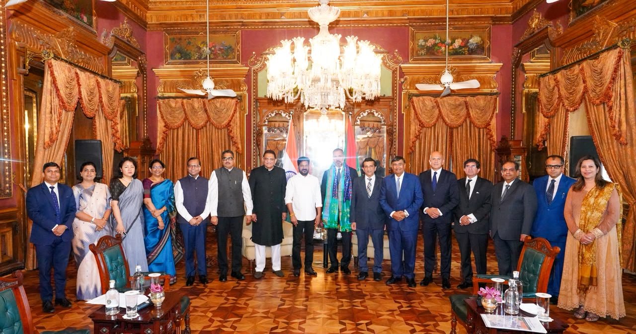 తెలంగాణ అభివృద్ధిలో భాగస్వామ్యం కావాలి ఆగా ఖాన్ ఫౌండేషన్‌ను కోరిన సీఎం రేవంత్ రెడ్డి - Additional Image