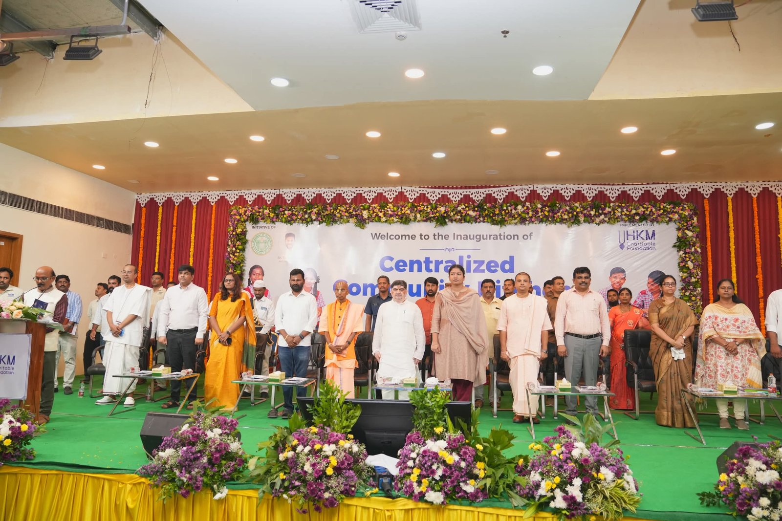 కరీంనగర్‌లో అత్యాధునిక సెంట్రలైజ్డ్ కమ్యూనిటీ కిచెన్ ప్రారంభం.హాజరైన మంత్రి పొన్నం ప్రభాకర్, ప్రముఖులు - Additional Image