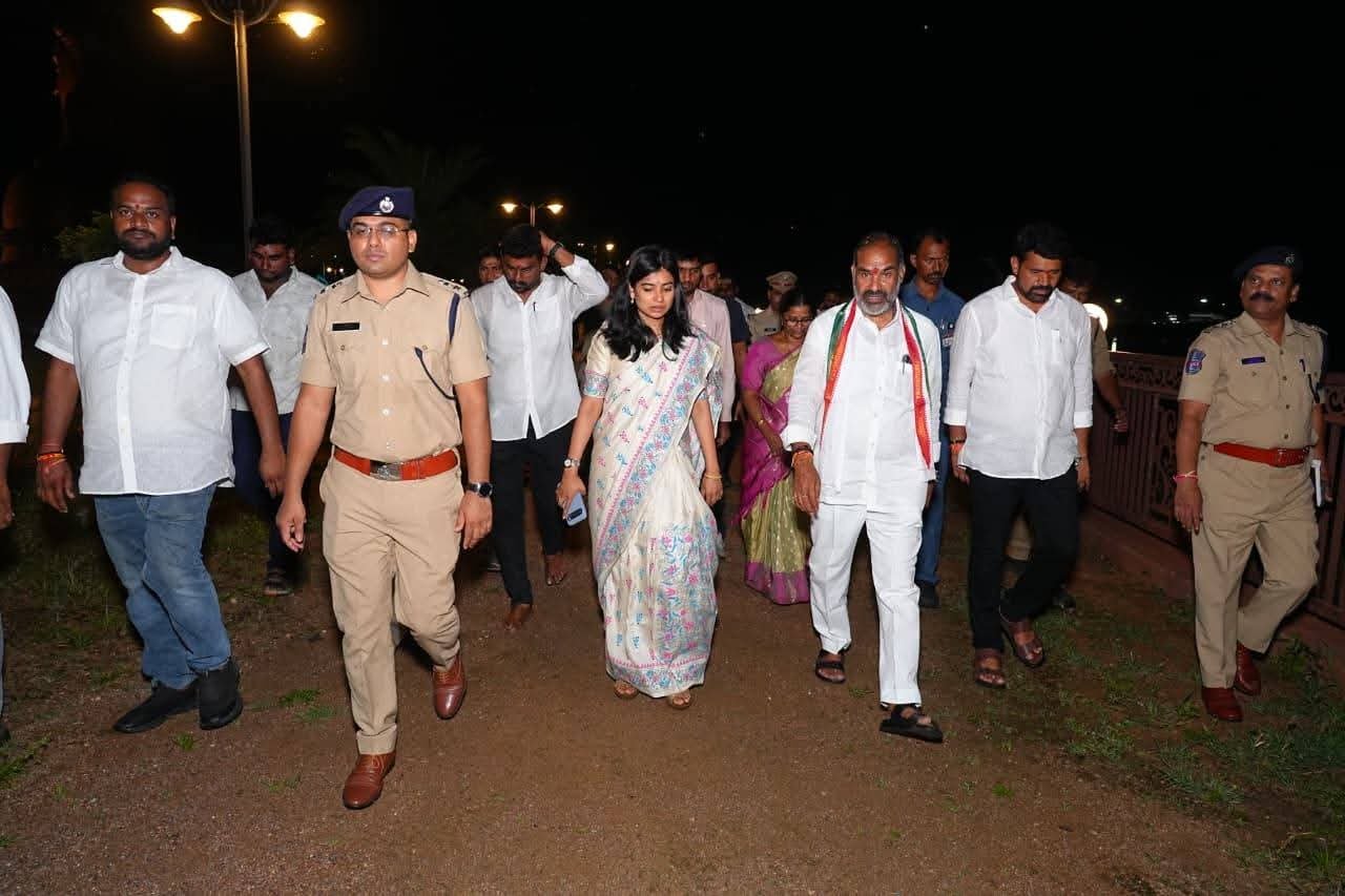 భక్తిశ్రద్ధలతో శాంతియుతంగా వినాయక నిమజ్జన ఉత్సవాలు నిర్వహించాలి - ప్రభుత్వ విప్ ఆది శ్రీనివాస్