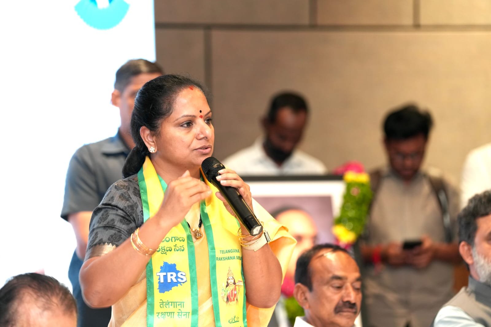 కుల వివక్ష నిర్మూలన, బీసీ జనాభా లెక్కింపుపై కల్వకుంట్ల కవిత కీలక వ్యాఖ్యలు - "పాలిటిక్స్ బియాండ్ క్యాస్ట్" సదస్సు
