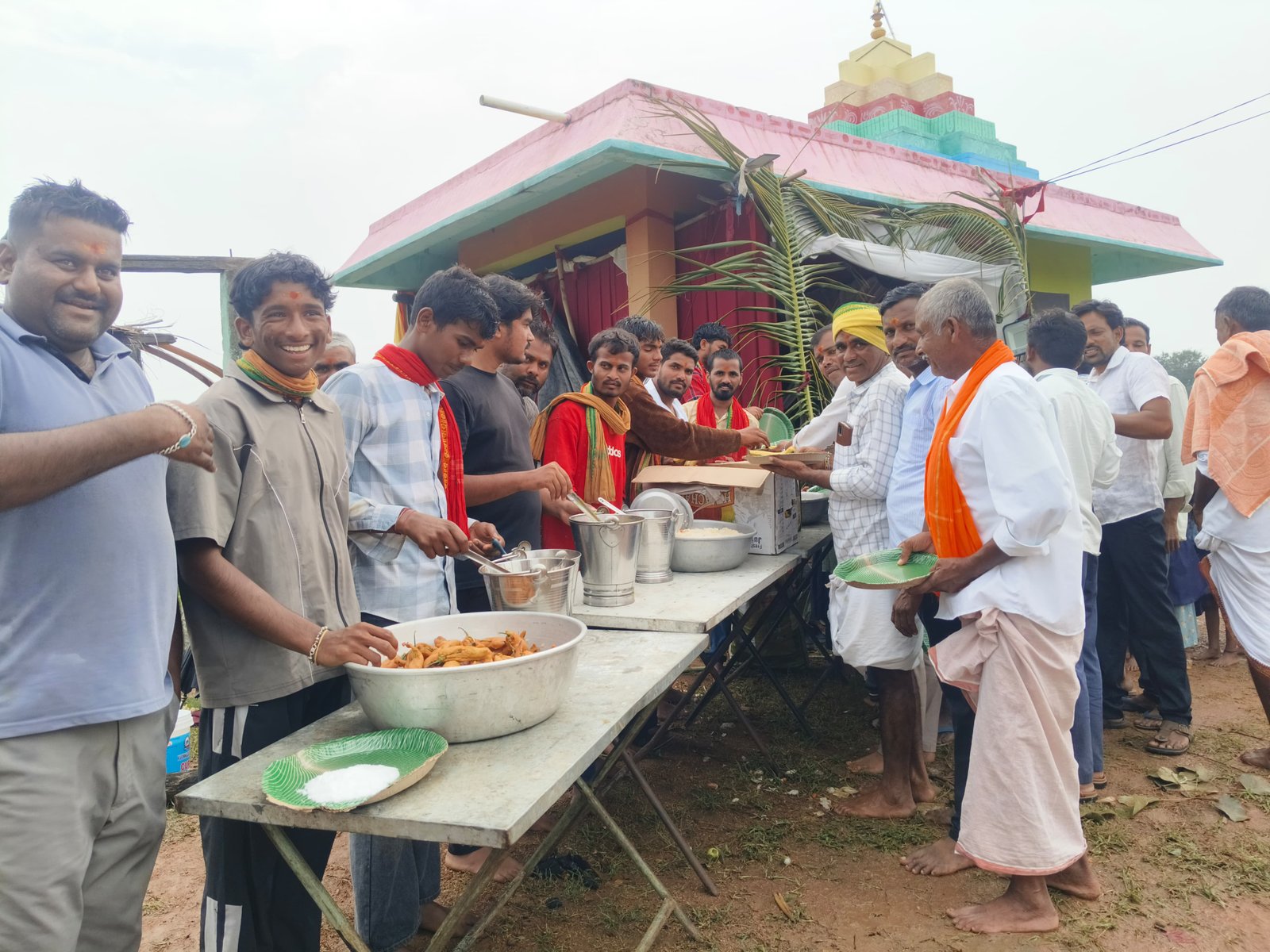 భావుసింగ్ నాయక్ తండాలో వైభవంగా గణేష్ నవరాత్రులు: ఘనంగా కుంకుమ పూజలు, అన్నదానం