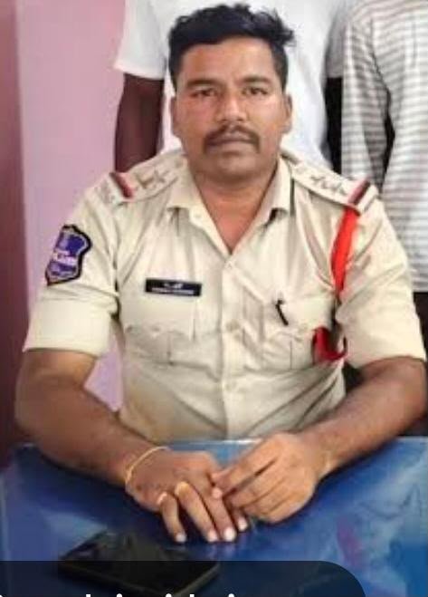 గణేష్ నిమజ్జనాలు ప్రశాంత వాతావరణంలో జరుపుకోవాలి: వీర్నపల్లి ఎస్సై వేముల లక్ష్మణ్