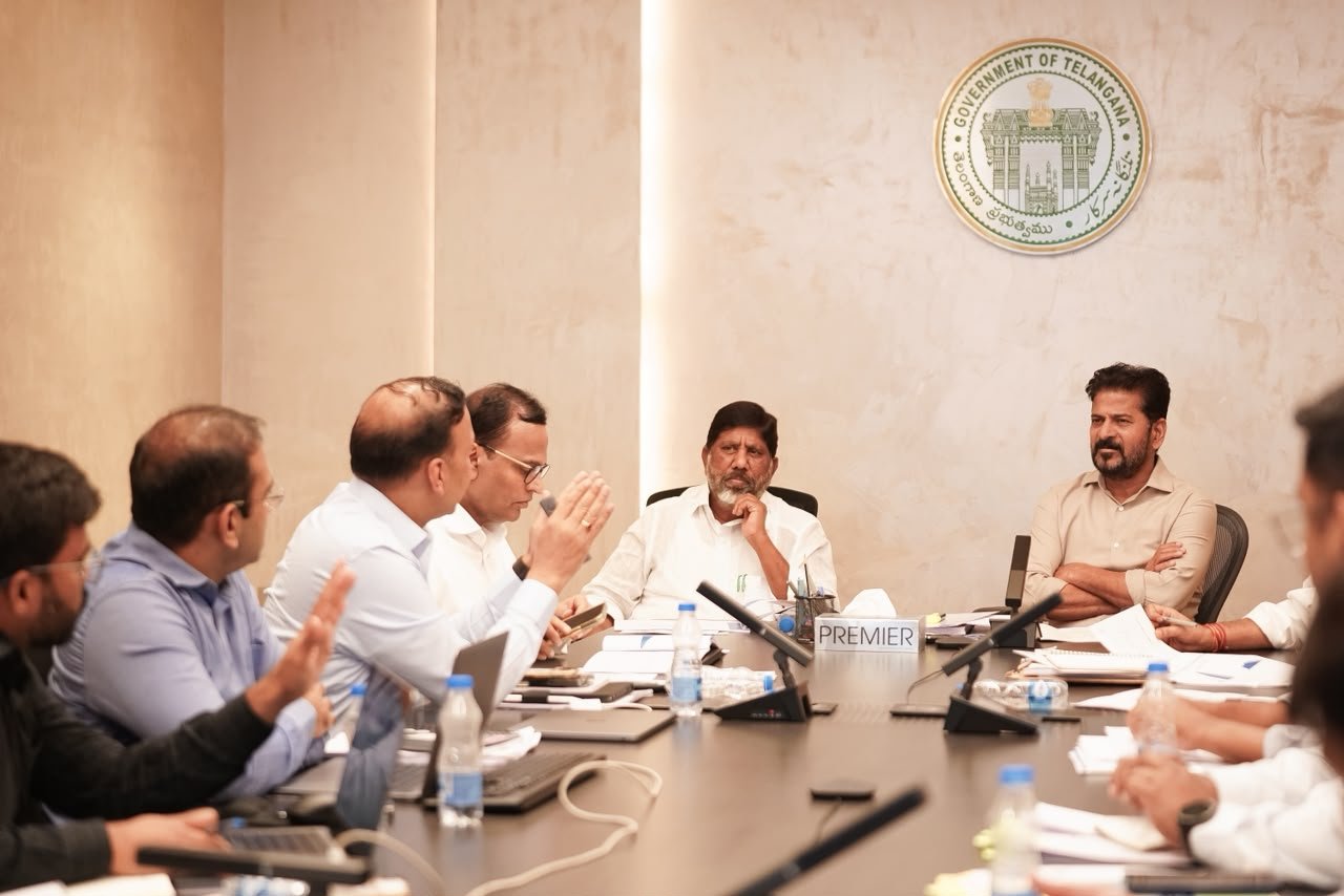 దసరా లోపు యాదాద్రి థర్మల్ విద్యుత్ కేంద్రం పూర్తిస్థాయిలో విద్యుత్ ఉత్పత్తి చేయాలి: సీఎం ఎ. రేవంత్ రెడ్డి
