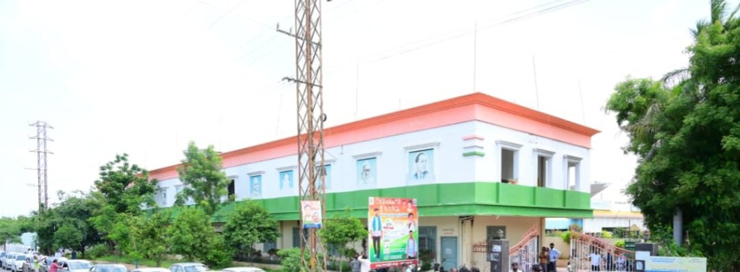కరీంనగర్ కైవసం కాంగ్రెస్‌కు సాధ్యమేనా? లక్ష మైనారిటీ ఓట్లు ఉన్నా బలహీనపడుతున్న క్యాడర్!