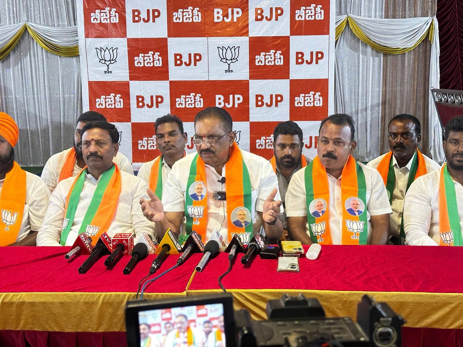 కేంద్ర ప్రభుత్వంపై, రాజ్యాంగ వ్యవస్థలపై కాంగ్రెస్ దుష్ప్రచారం చేస్తోంది బీజేపీ రాష్ట్ర అధికార ప్రతినిధి, డిప్యూటీ మేయర్ యాదగిరి సునీల్ రావు