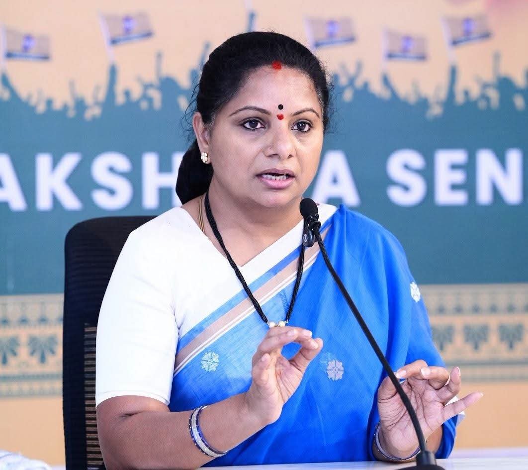 రాష్ట్రంలో తీవ్ర కరువు సీఎం అచేతన స్థితిలో ఉన్నారు  తెలంగాణ రక్షణ సేన అధ్యక్షురాలు కల్వకుంట్ల కవిత