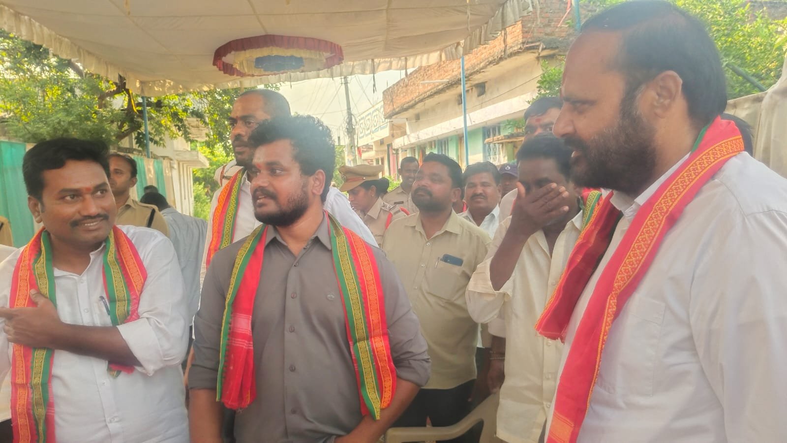 దుర్గామాతకు ప్రత్యేక పూజలు  - Additional Image