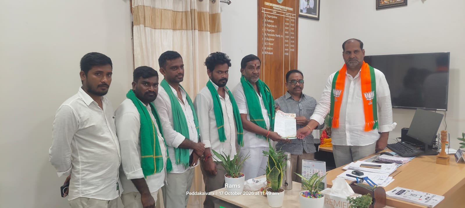 రైతుల విద్యుత్, సాగునీటి సమస్యలను పరిష్కరించాలి – బీజేపీ డిమాండ్ - Additional Image
