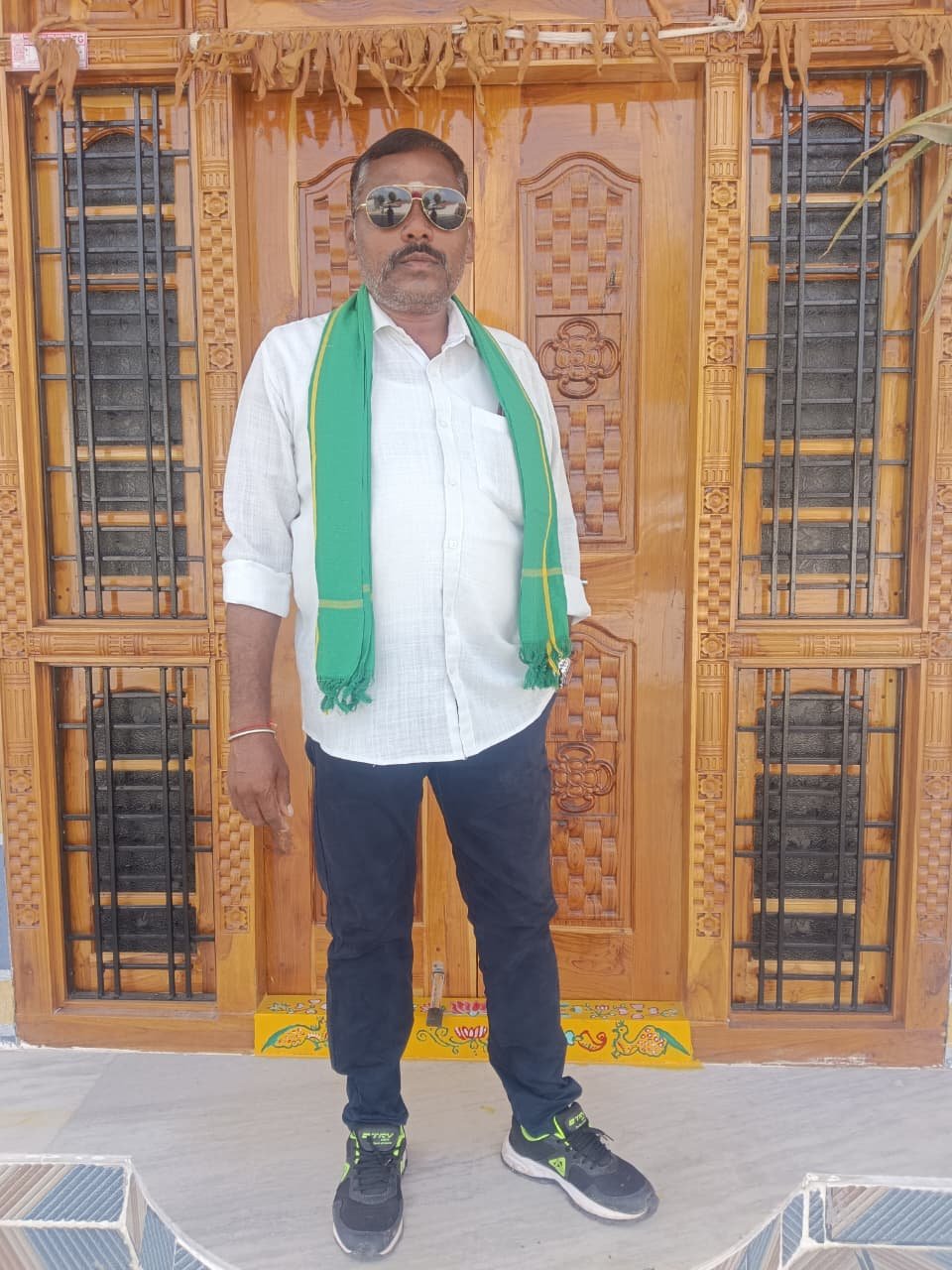 బూరుగుపల్లి ప్రజలందరికీ సద్దుల బతుకమ్మ పండుగ శుభాకాంక్షలు  కాంగ్రెస్ నాయకులు సురుగు నాంపల్లి 