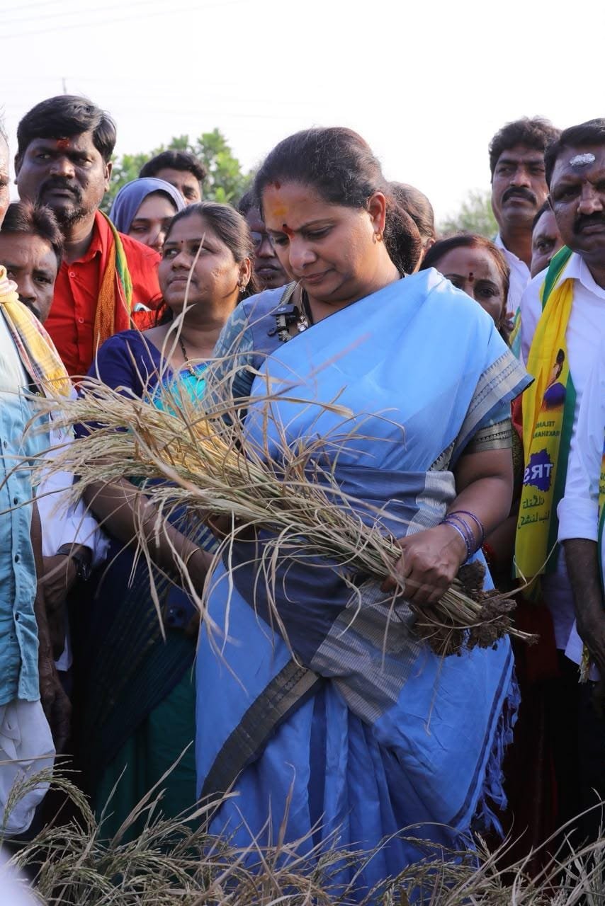 రైతుల పక్షాన మూడు డిమాండ్లు చేస్తున్నాం: తెలంగాణ రక్షణ సేన అధ్యక్షురాలు కల్వకుంట్ల కవిత